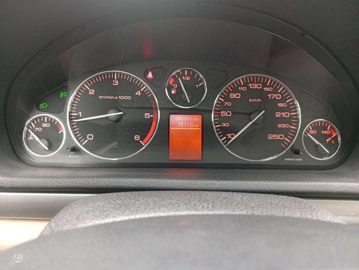Peugeot 407 - 7