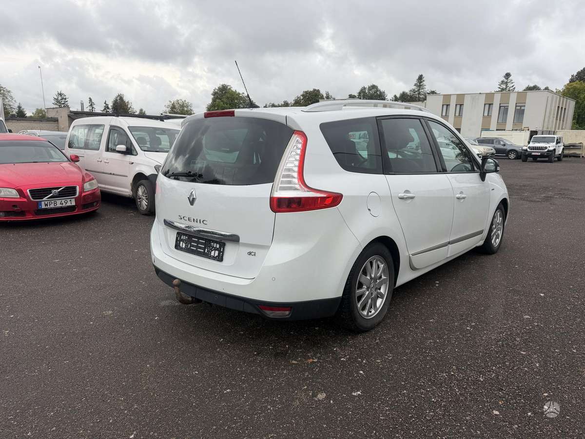 Renault Grand Scenic - 5