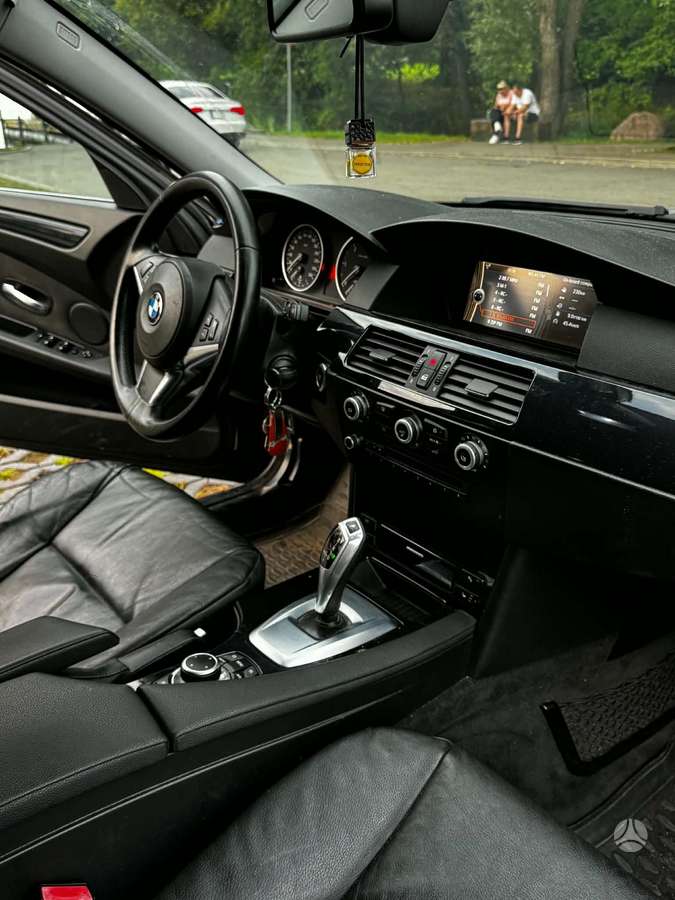 BMW 520, 2.0 l., Универсал