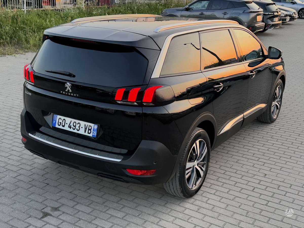 Peugeot 5008 - 10