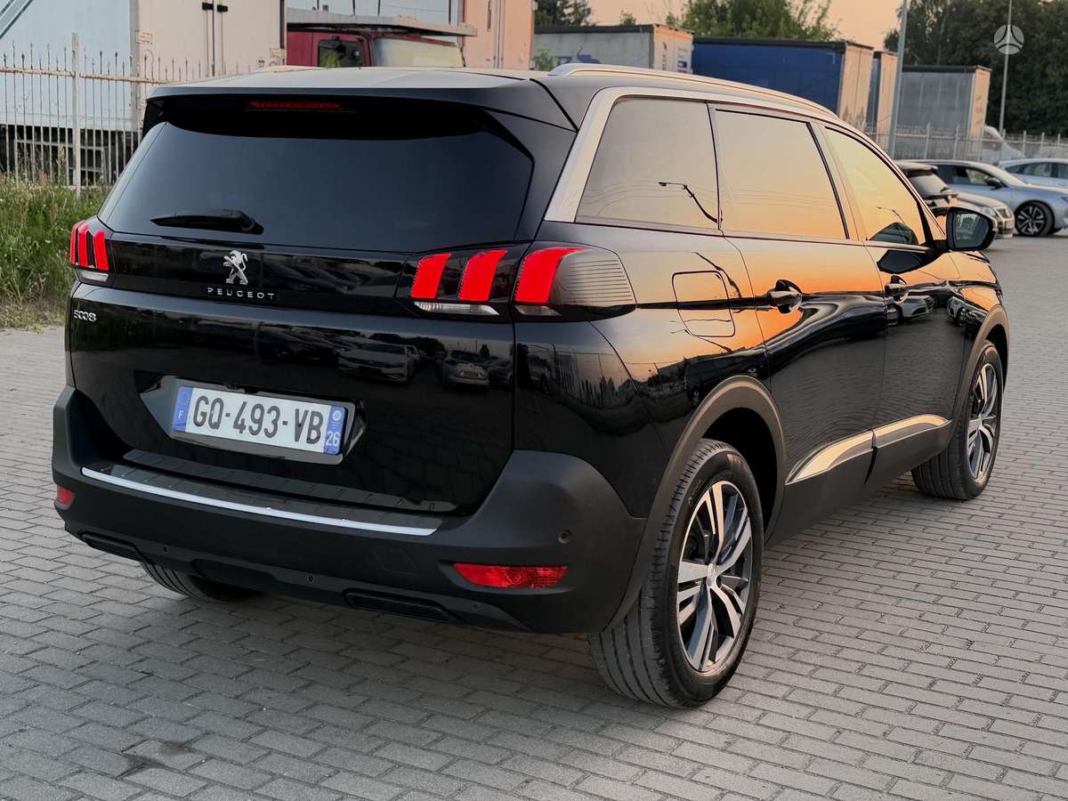 Peugeot 5008 - 9