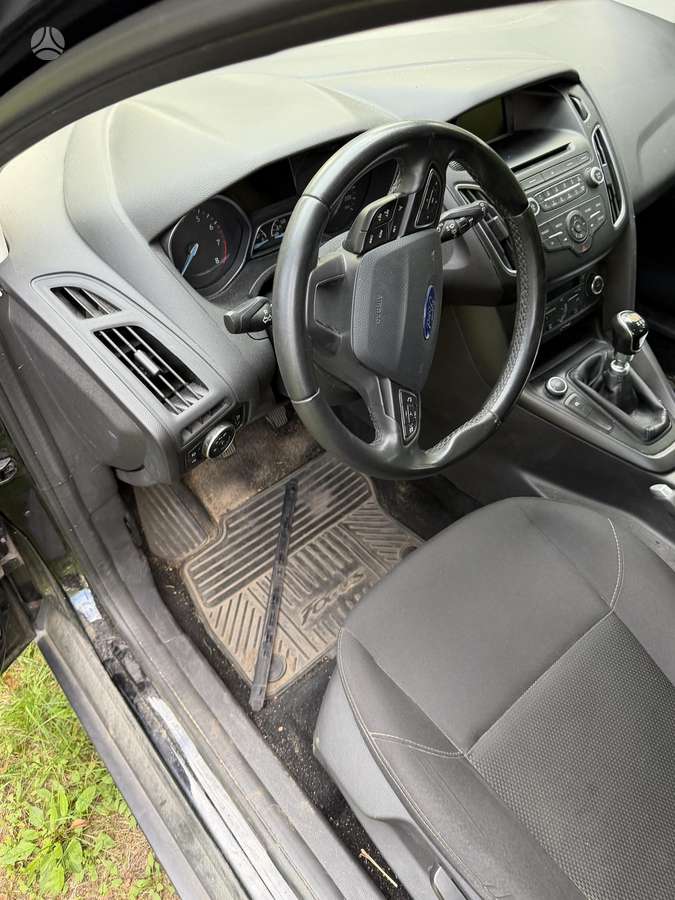 Ford Focus - 7