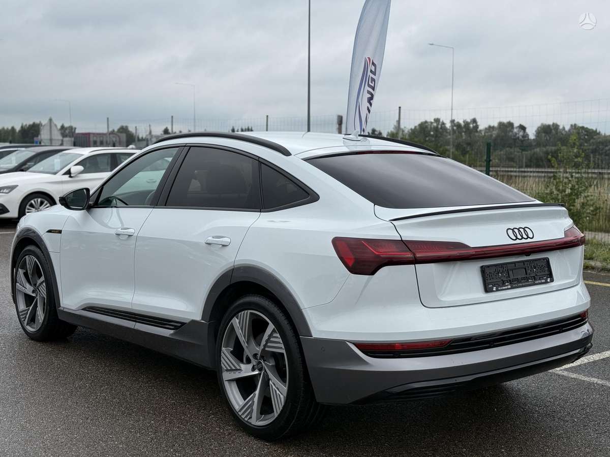 Audi e-tron Sportback - 5