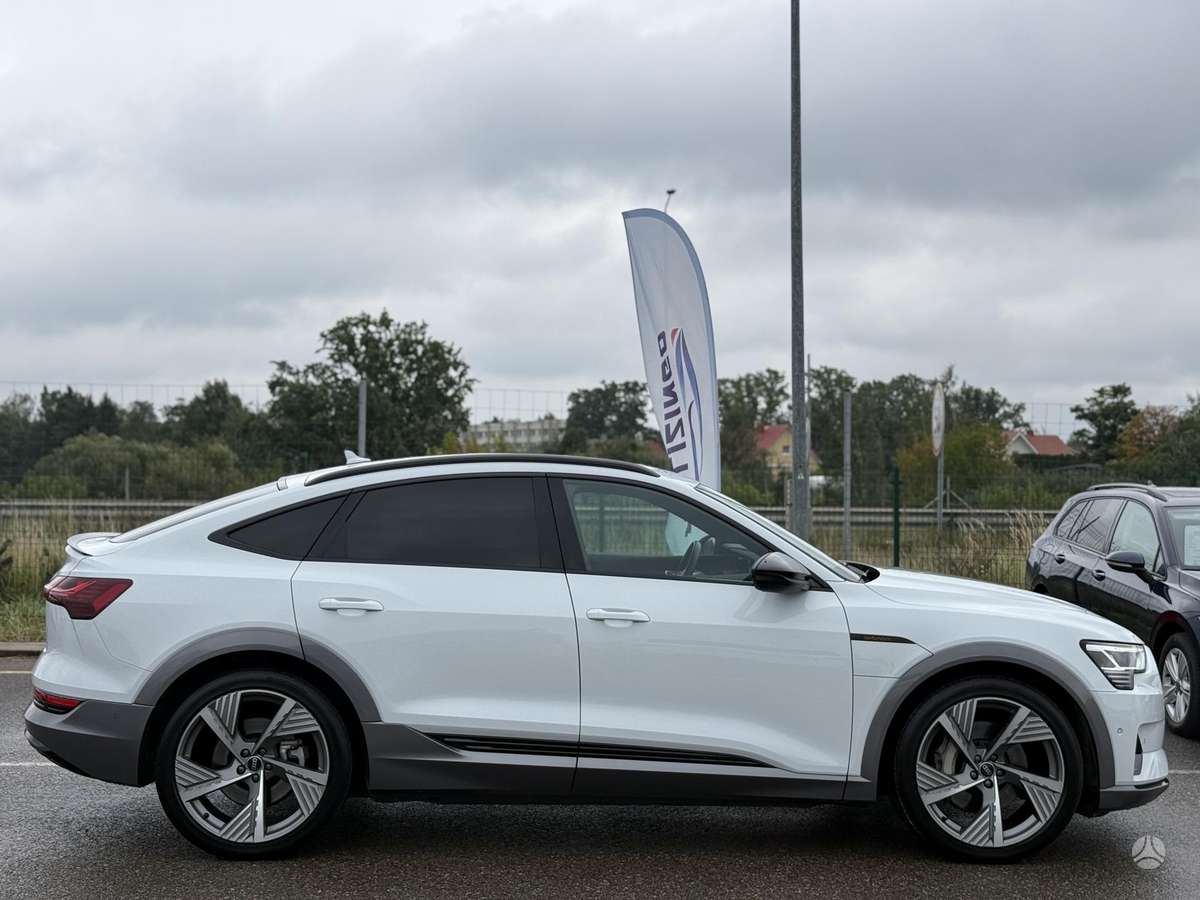 Audi e-tron Sportback - 3