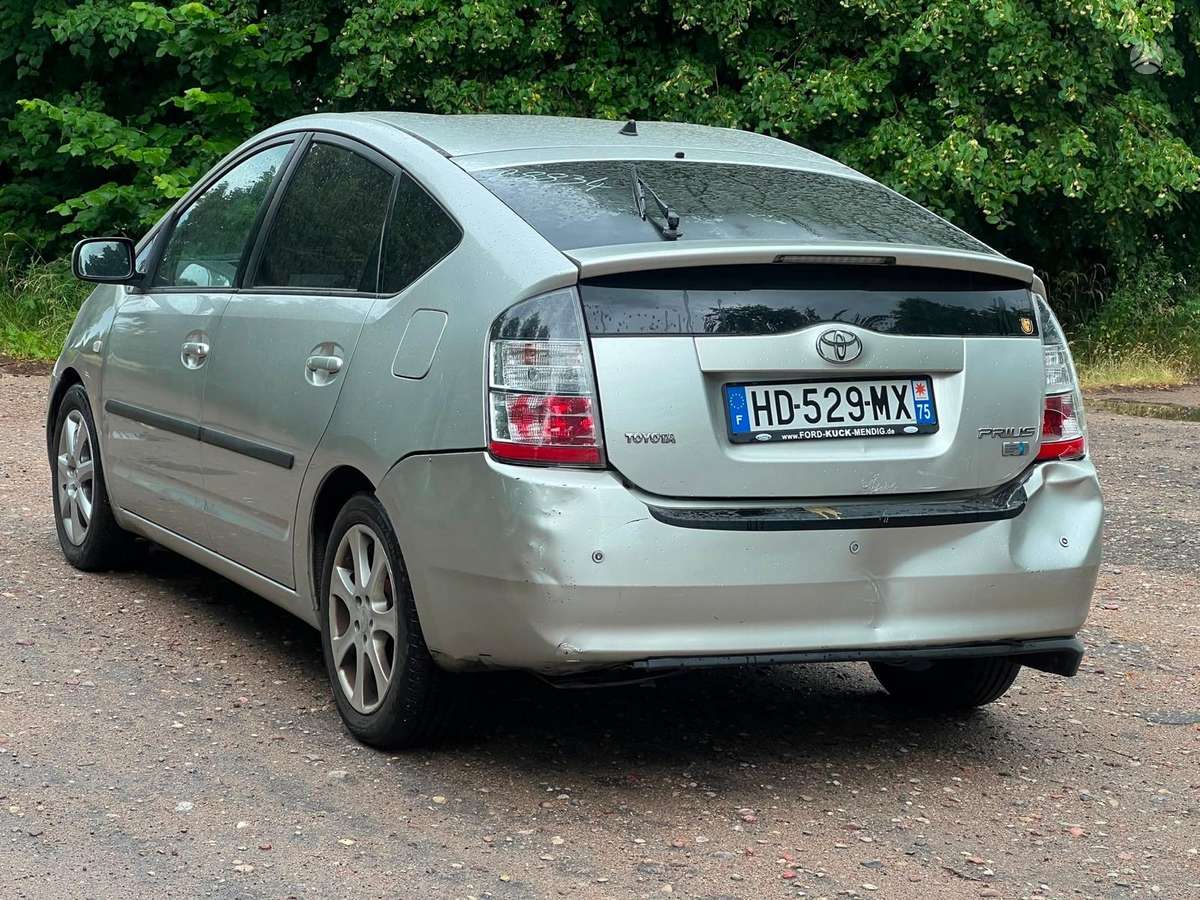 Toyota Prius - 6