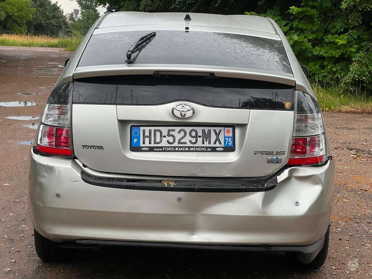 Toyota Prius - 7