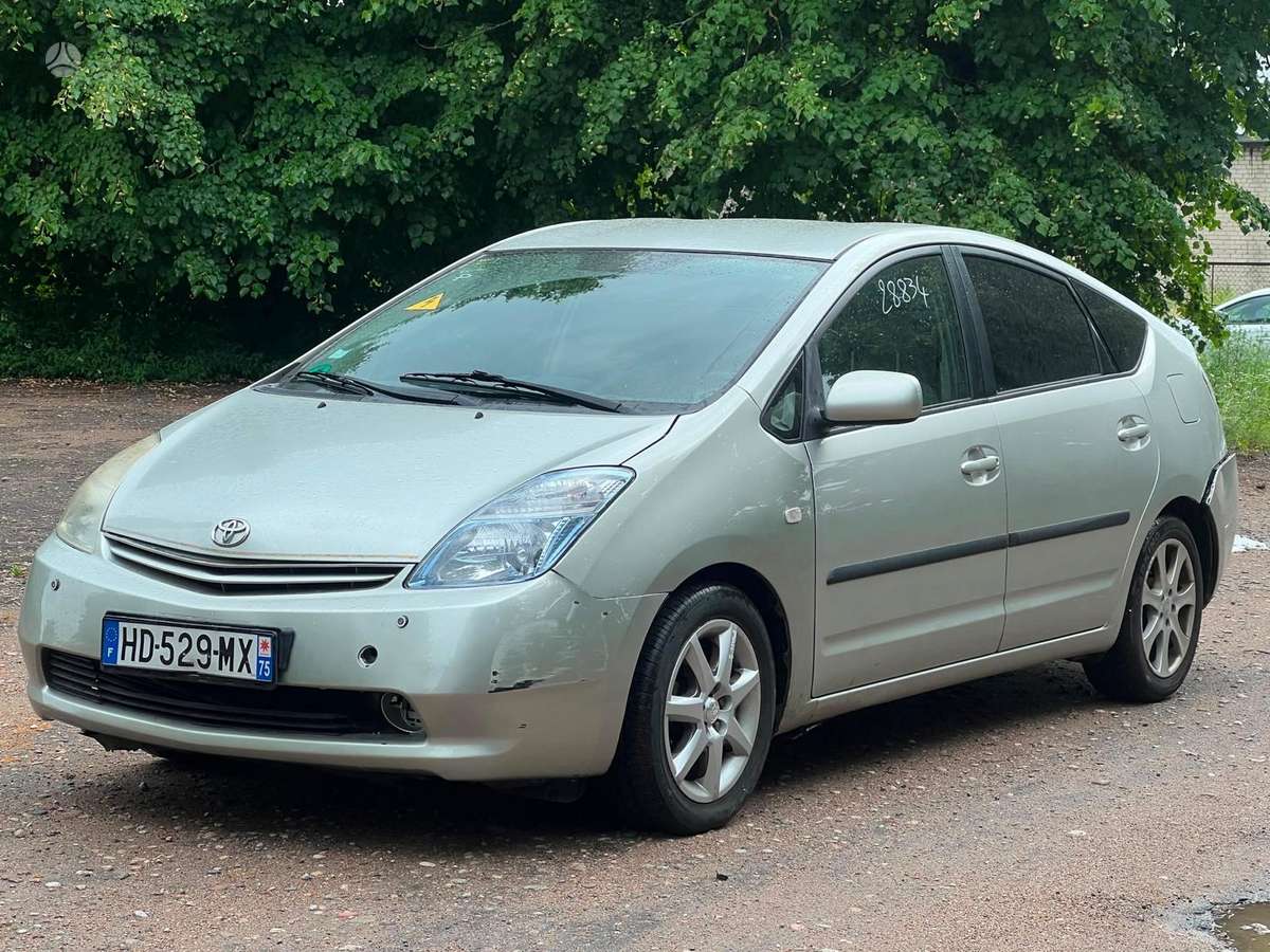 Toyota Prius - 9