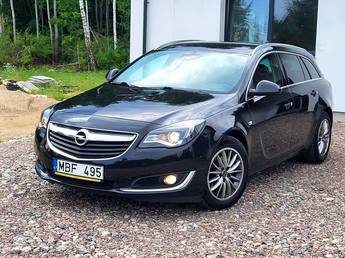 Opel Insignia - 1