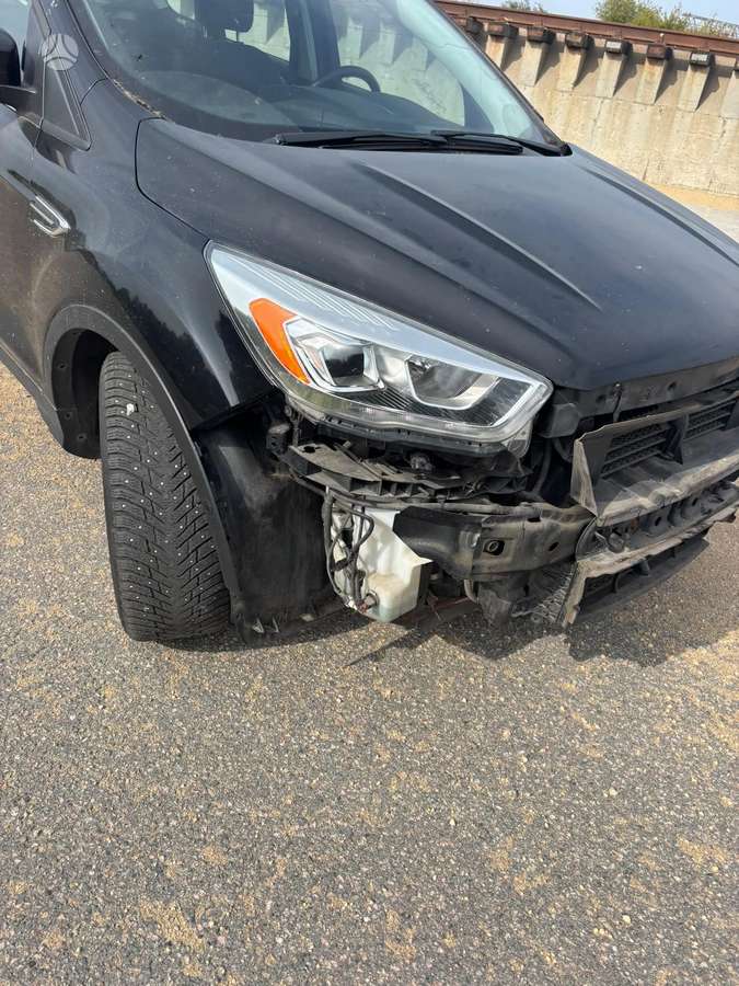 Ford Kuga - 2
