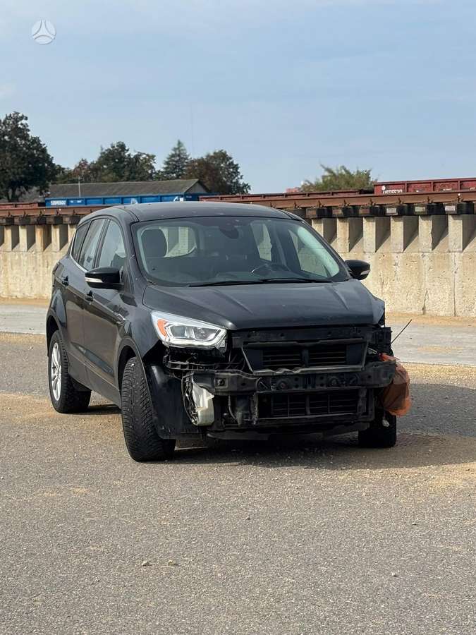 Ford Kuga - 10