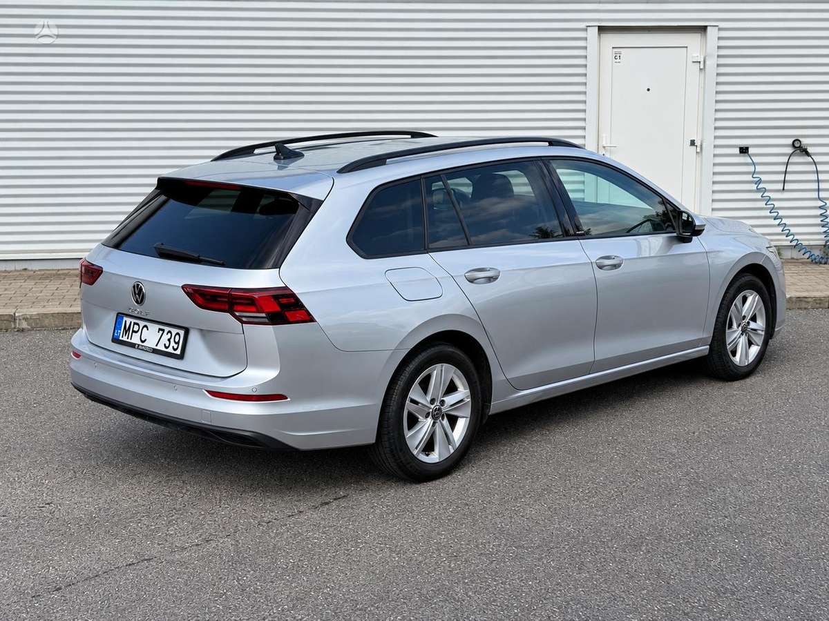 Volkswagen Golf - 4
