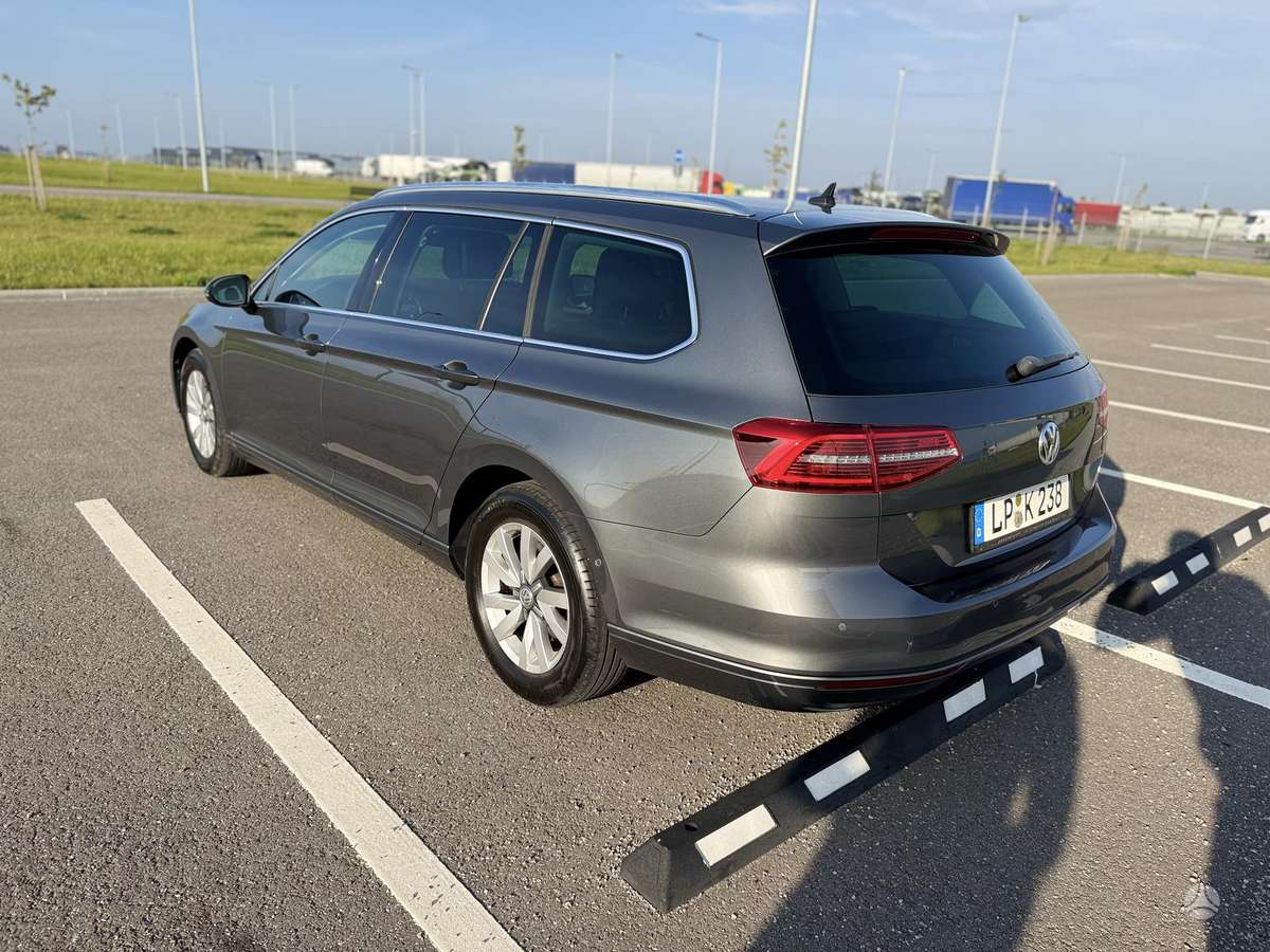 Volkswagen Passat - 7