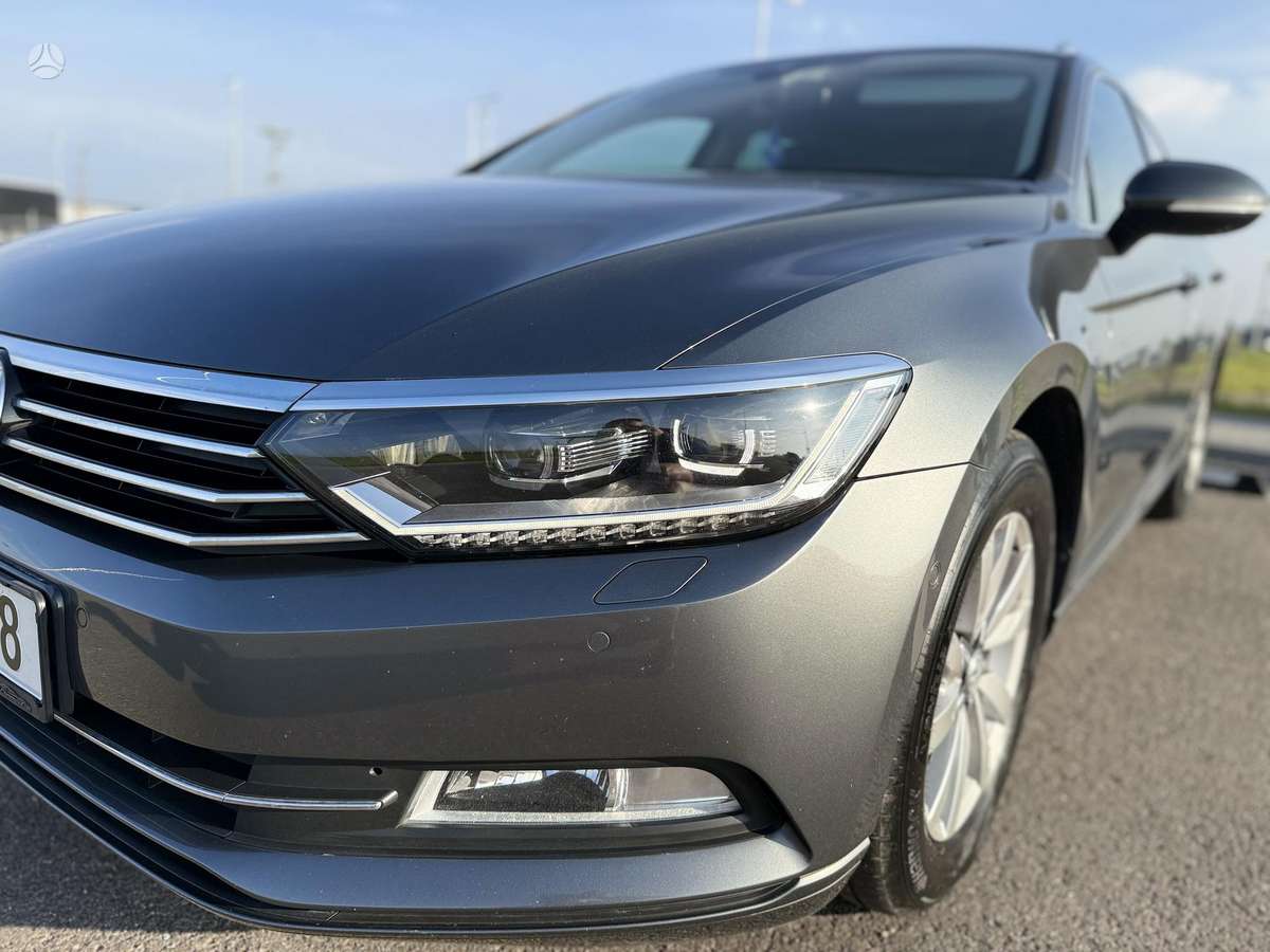 Volkswagen Passat - 9