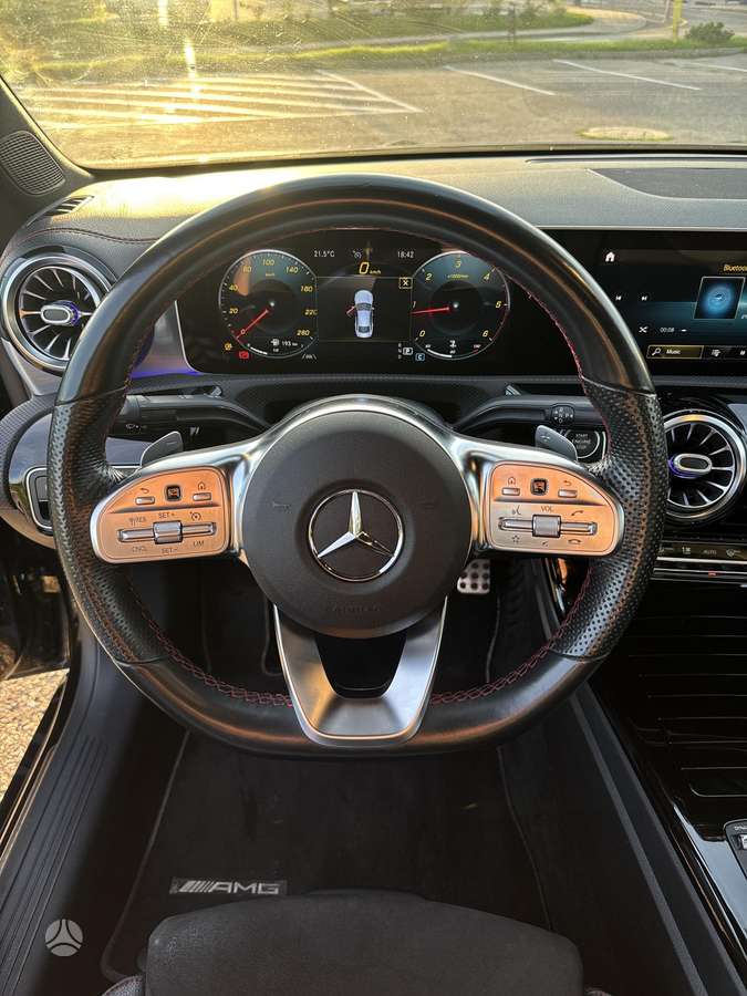 Mercedes-Benz CLA200 - 9