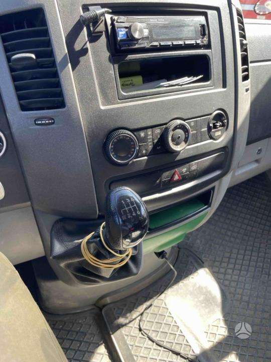 Mercedes-Benz Sprinter - 5