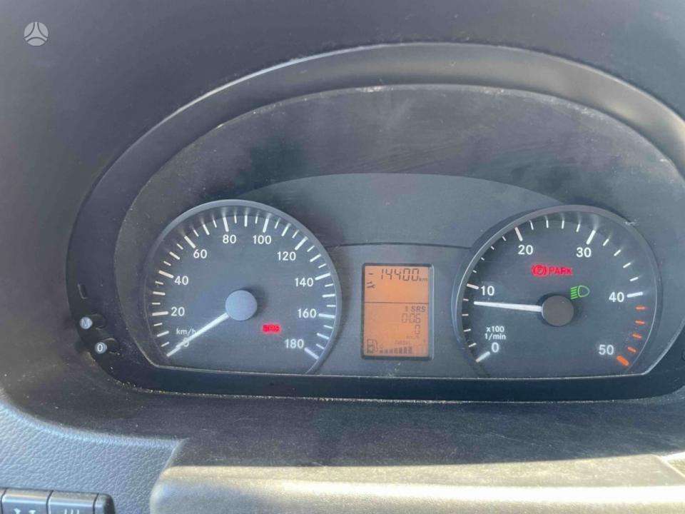 Mercedes-Benz Sprinter - 6