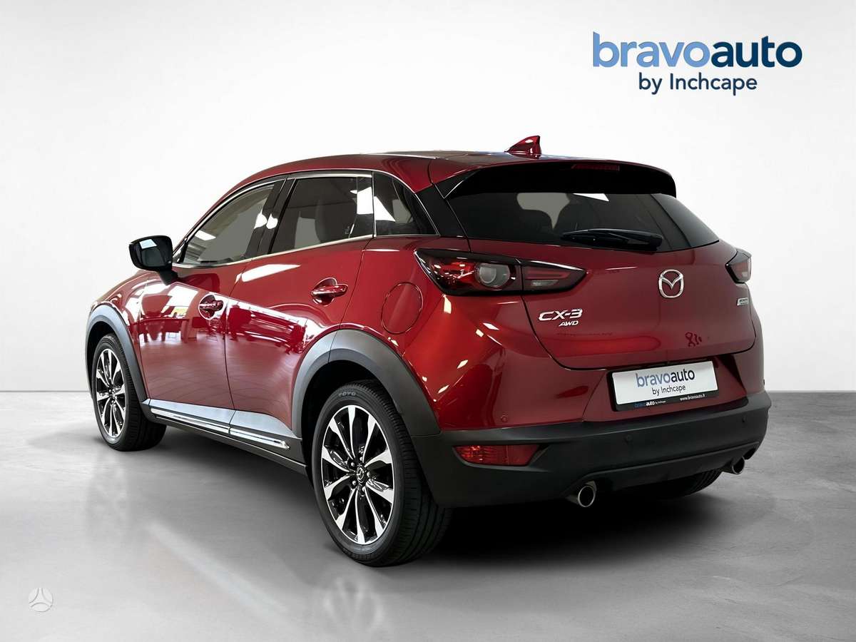 Mazda CX-3, 2.0 l., off-road / crossover
