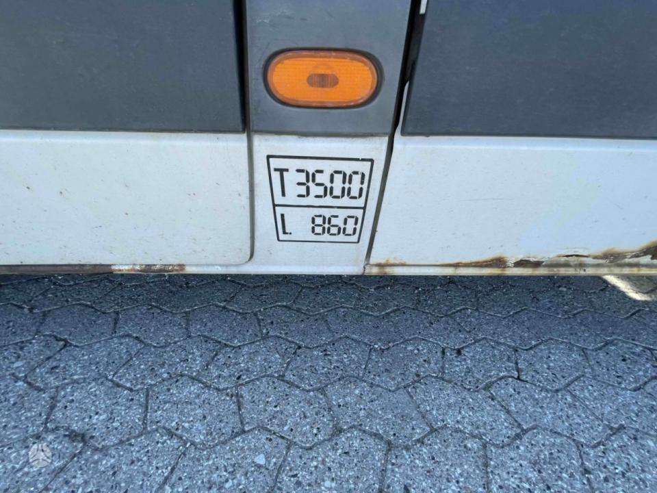 Mercedes-Benz Sprinter - 8