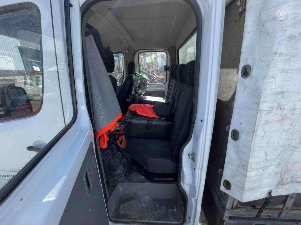 Mercedes-Benz Sprinter - 9
