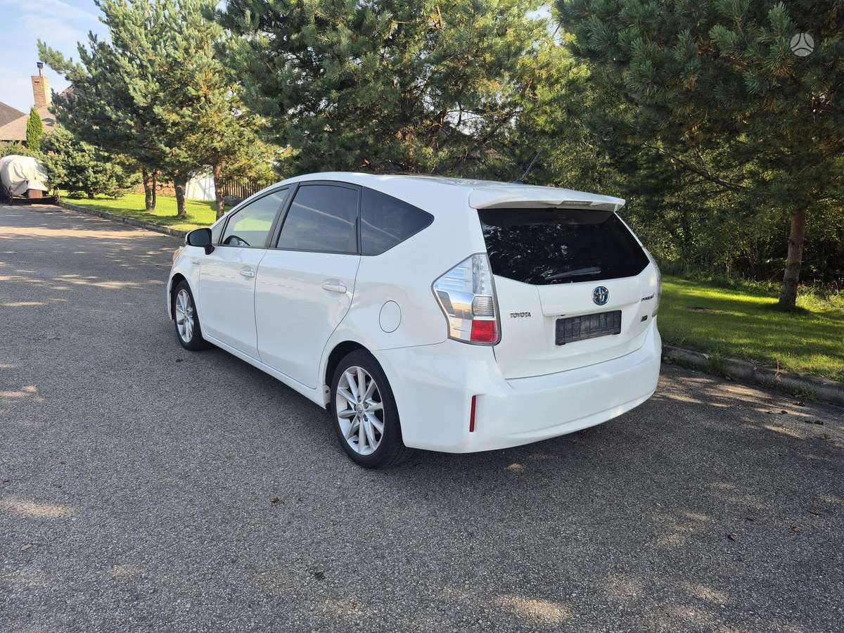 Toyota Prius+ - 4