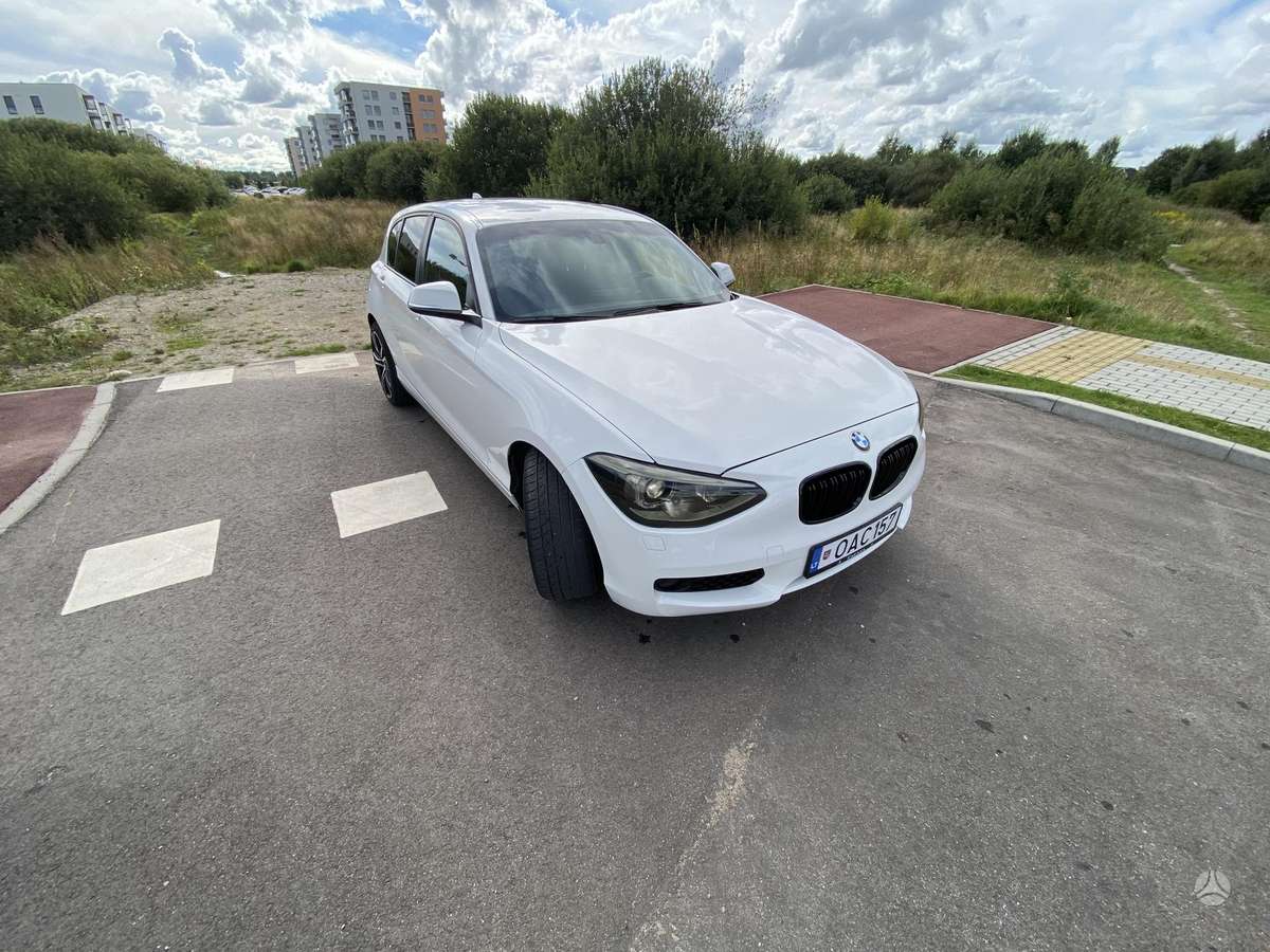 BMW 116, 1.6 l., hatchback