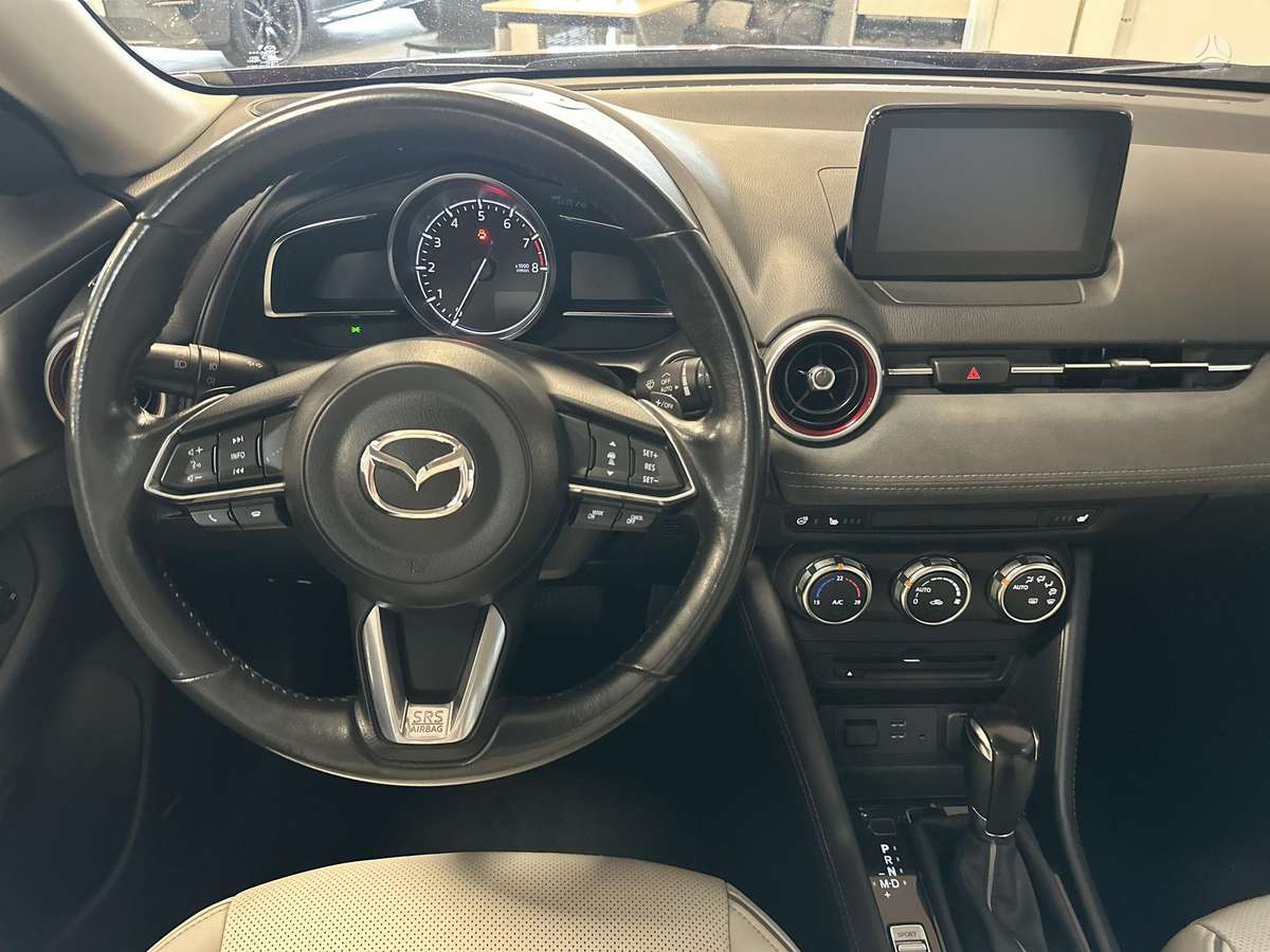 Mazda CX-3, 2.0 l., off-road / crossover