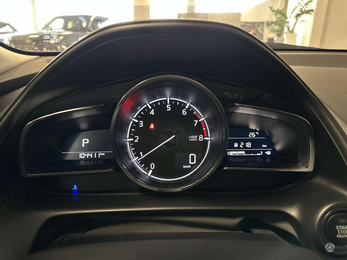 Mazda CX-3, 2.0 l., off-road / crossover