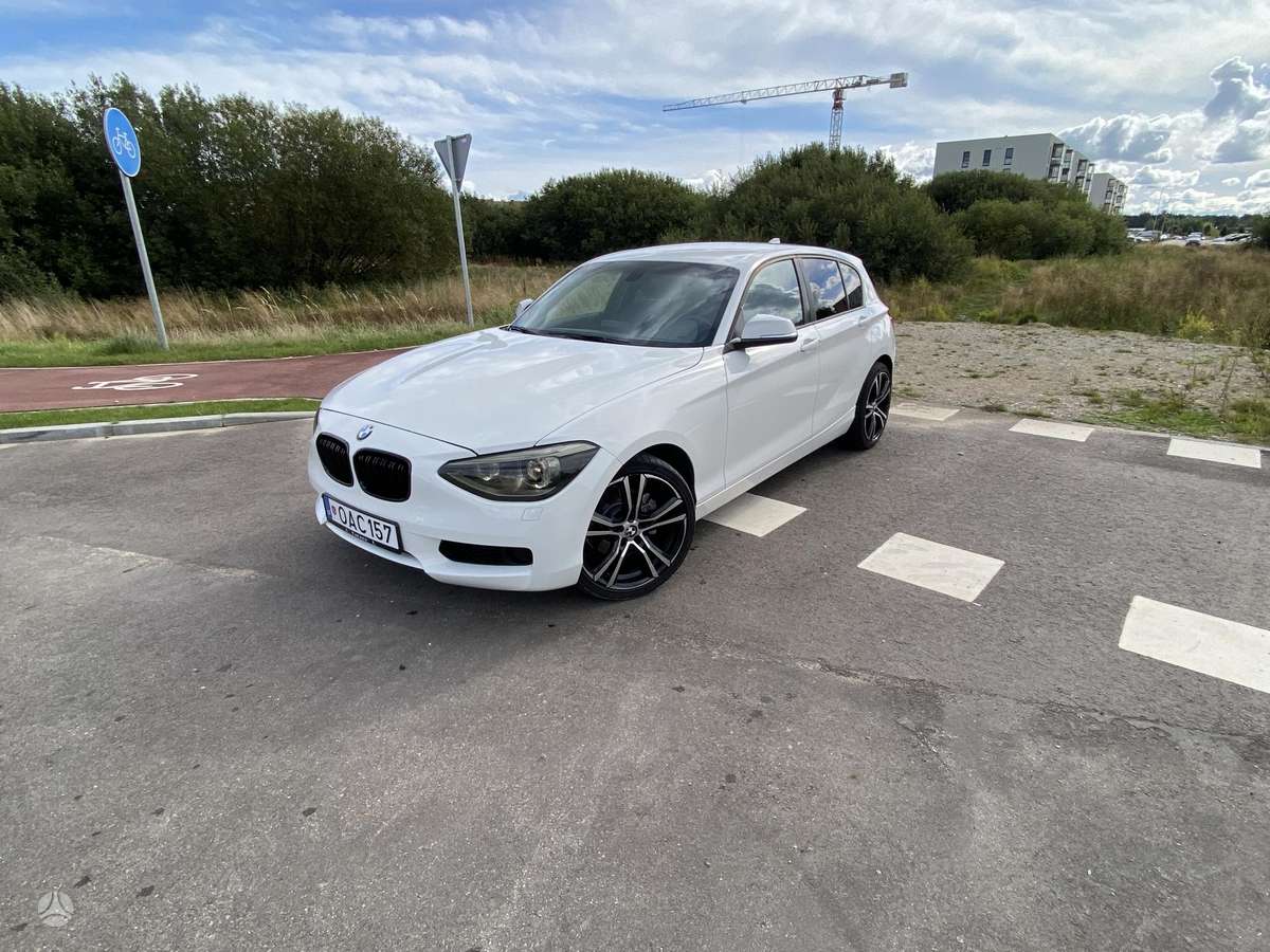 BMW 116, 1.6 l., Хэтчбек