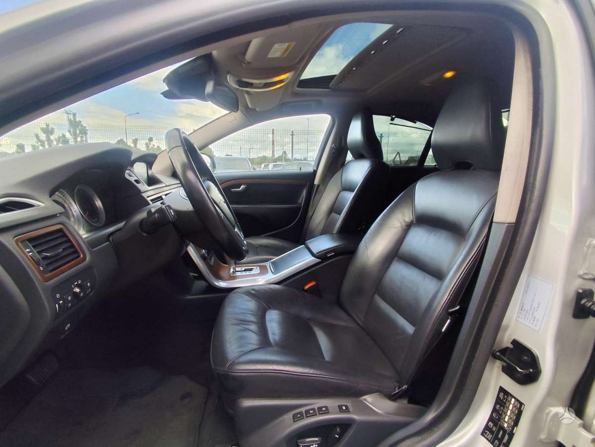 Volvo S80 - 11