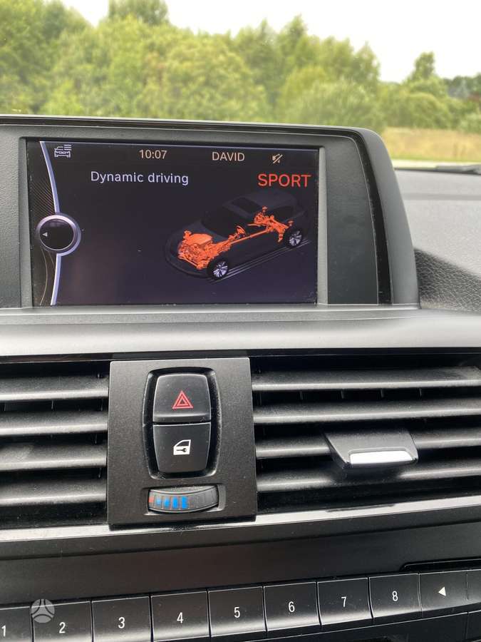BMW 116, 1.6 l., hatchback