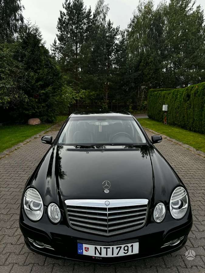Mercedes-Benz E220 - 7