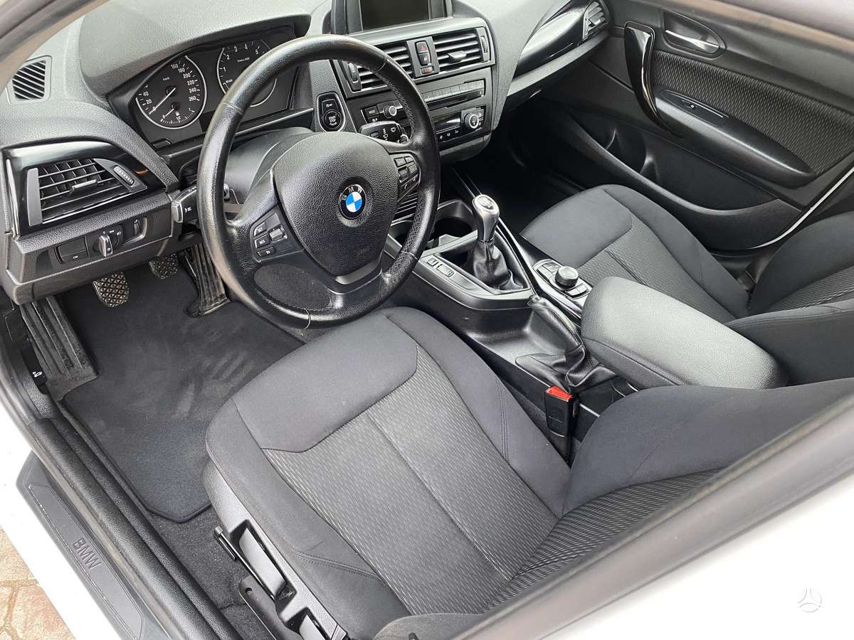 BMW 116, 1.6 l., Хэтчбек