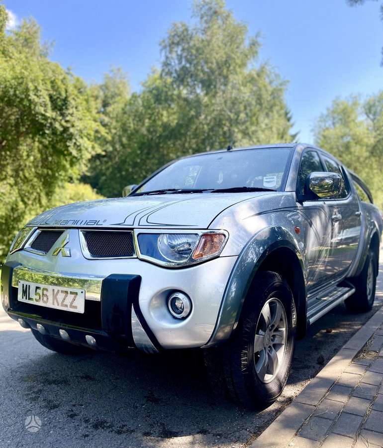 Mitsubishi L200 - 1