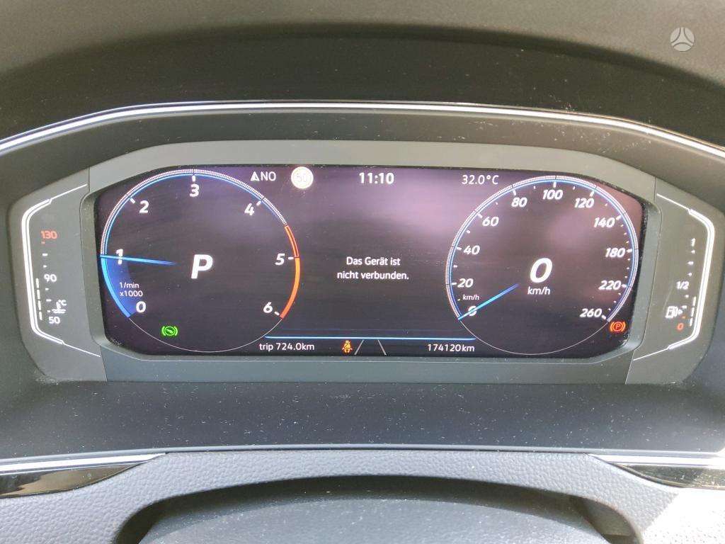 Volkswagen Passat - 4