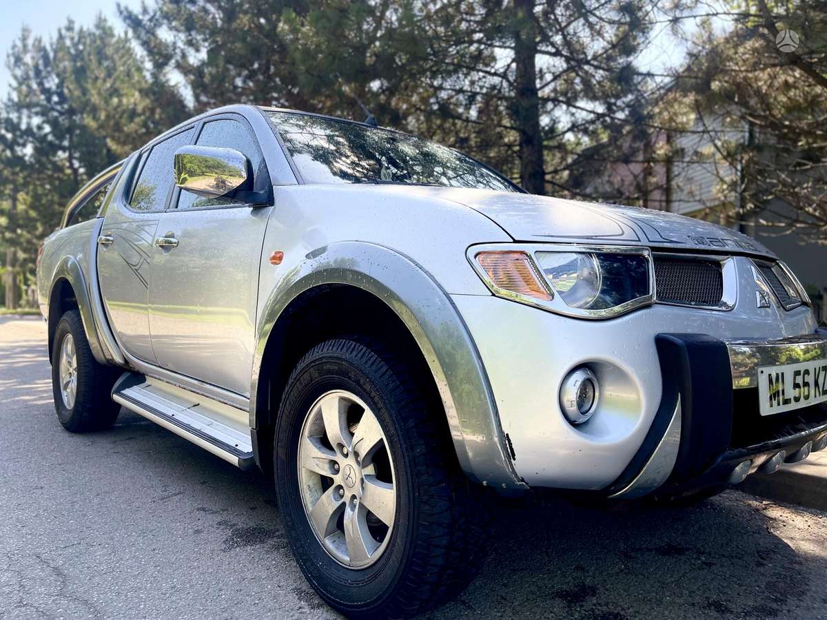 Mitsubishi L200 - 3