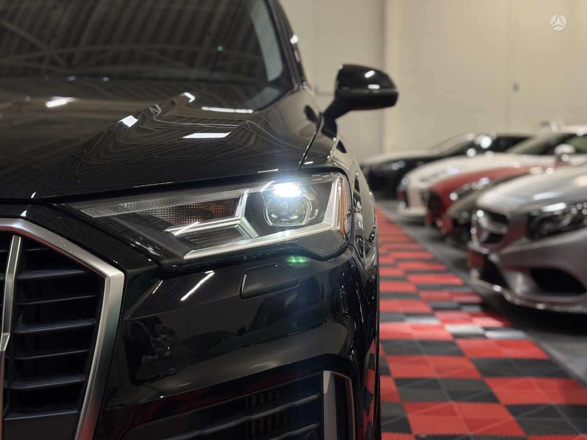 Audi Q7 - 7