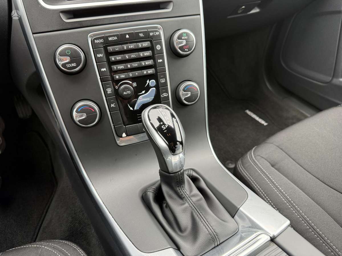 Volvo V60, 2.0 l., Универсал