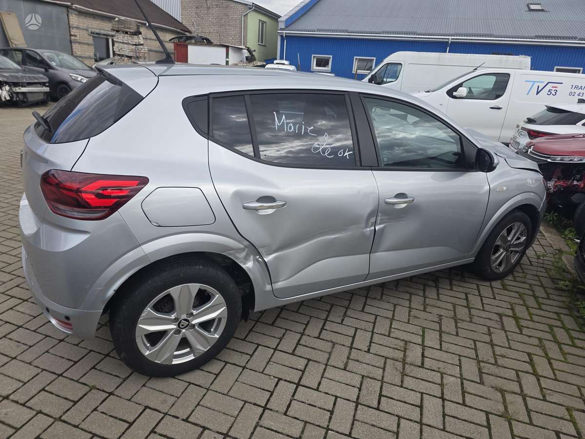 Dacia Sandero - 3