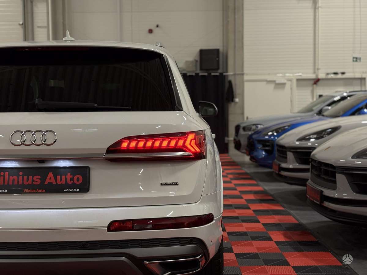 Audi Q7 - 8