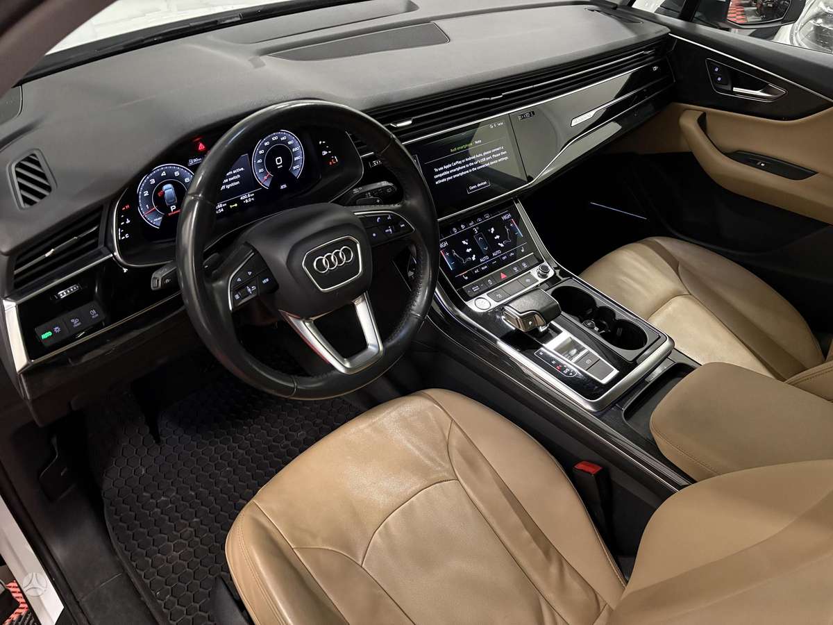 Audi Q7 - 11