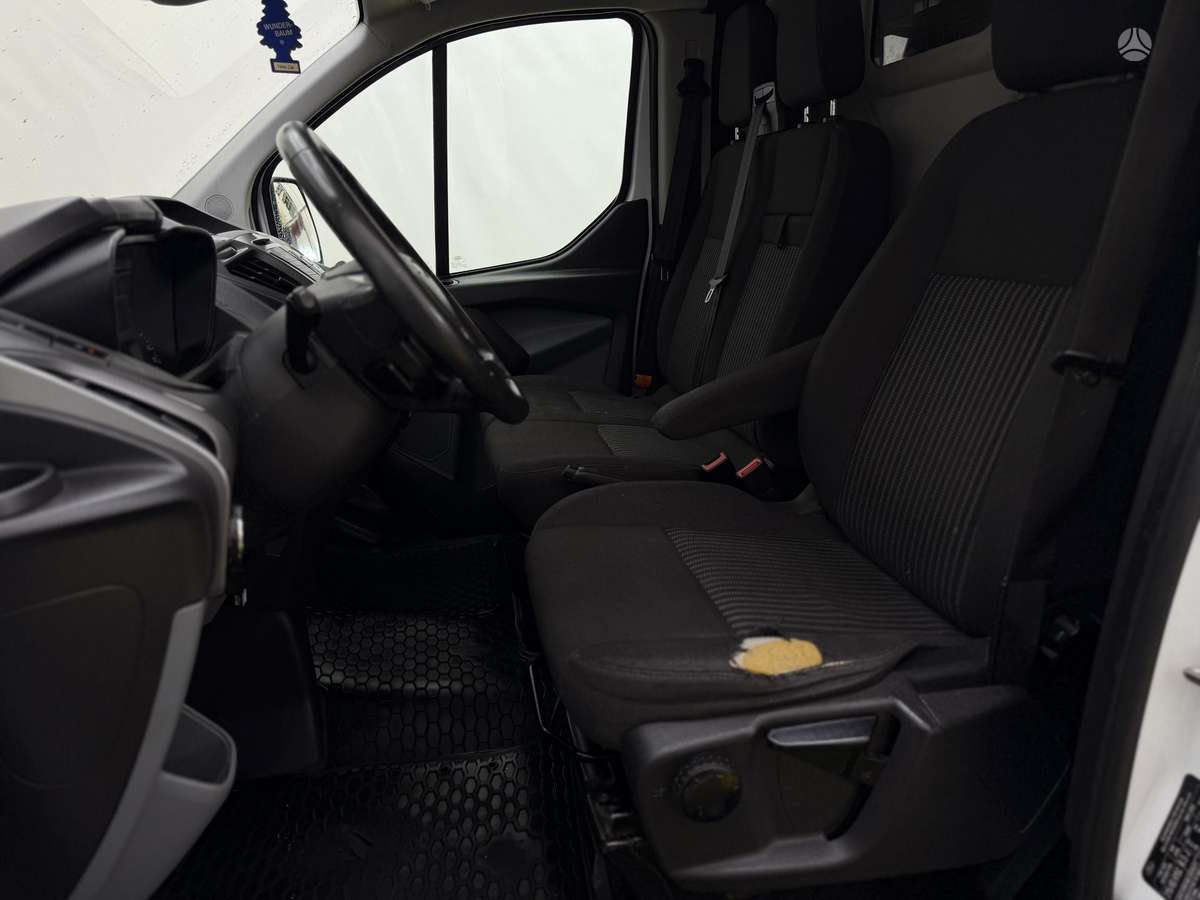 Ford Transit Custom - 10