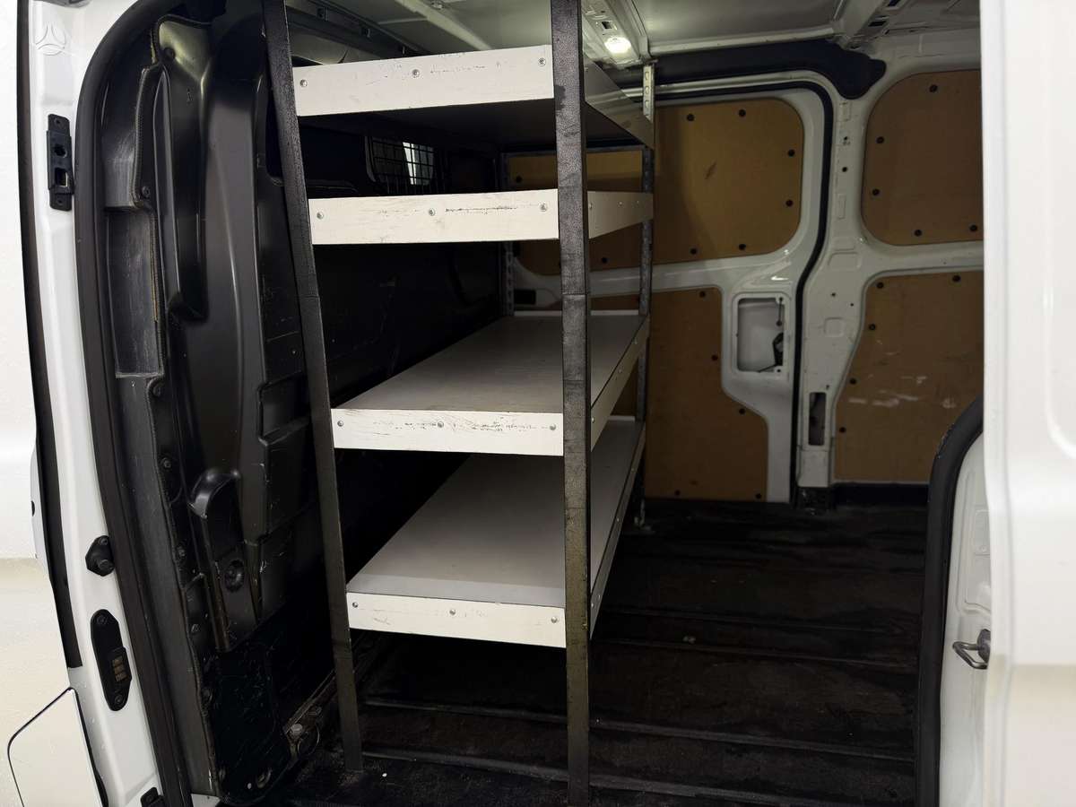 Ford Transit Custom - 11