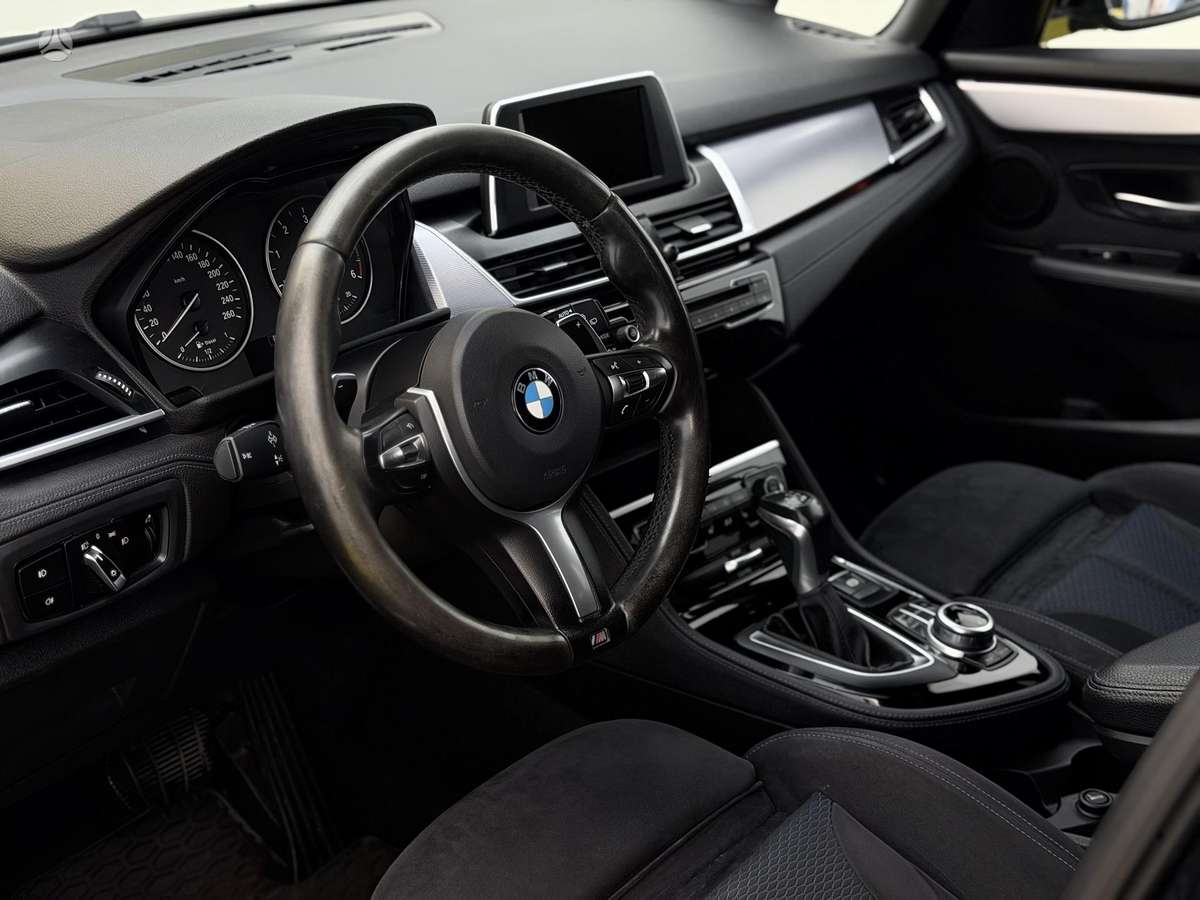 BMW 218 Active Tourer - 9