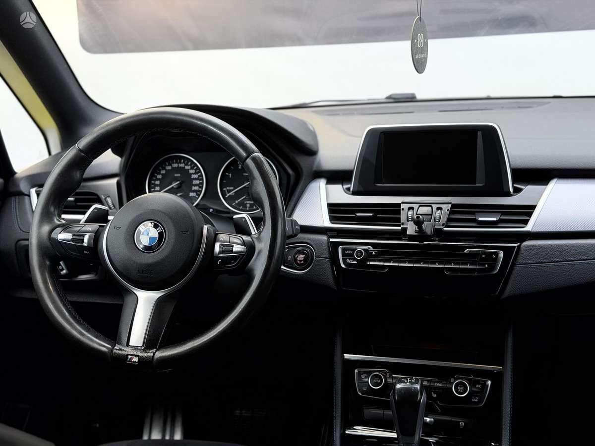 BMW 218 Active Tourer, 2.0 l., Минивэн