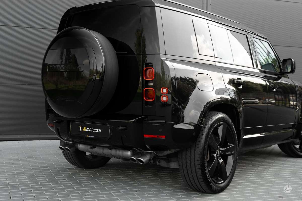 Land Rover Defender - 11