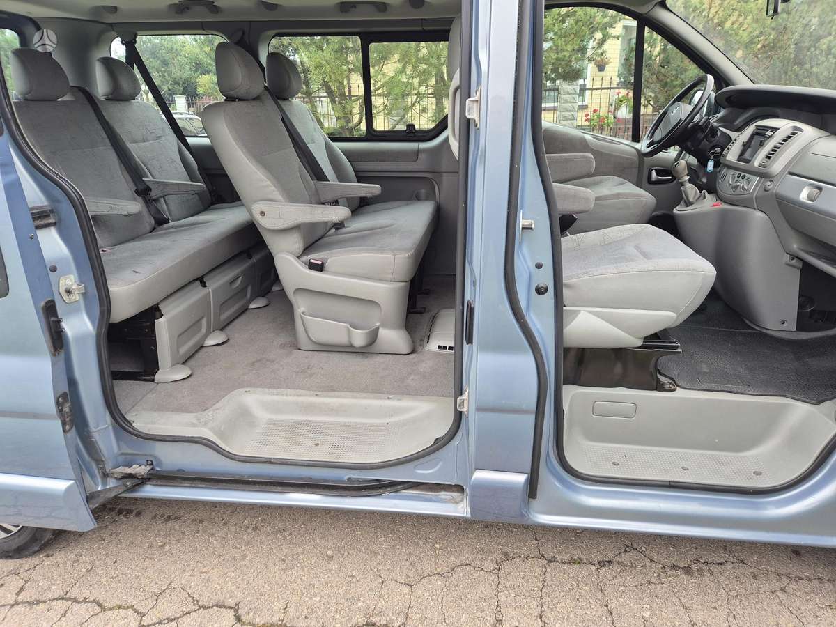 Opel Vivaro - 12