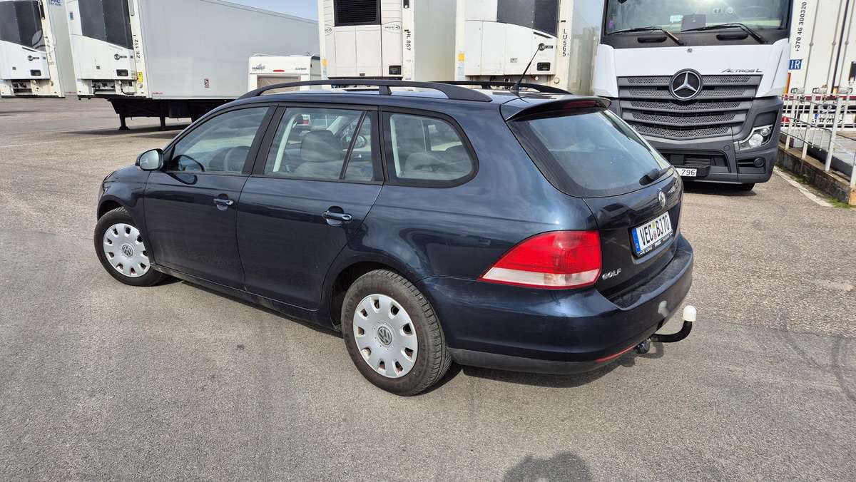 Volkswagen Golf - 4