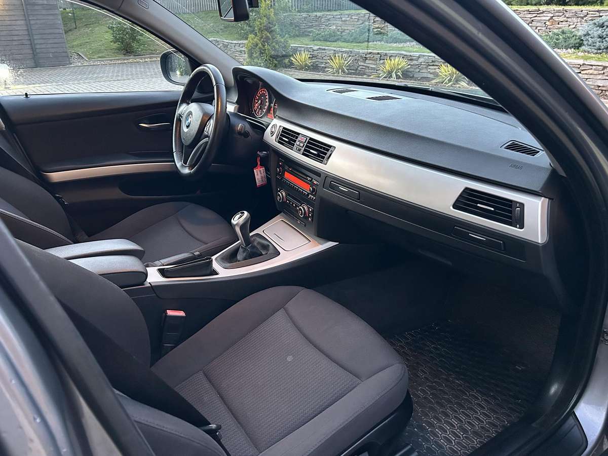 BMW 320 - 12