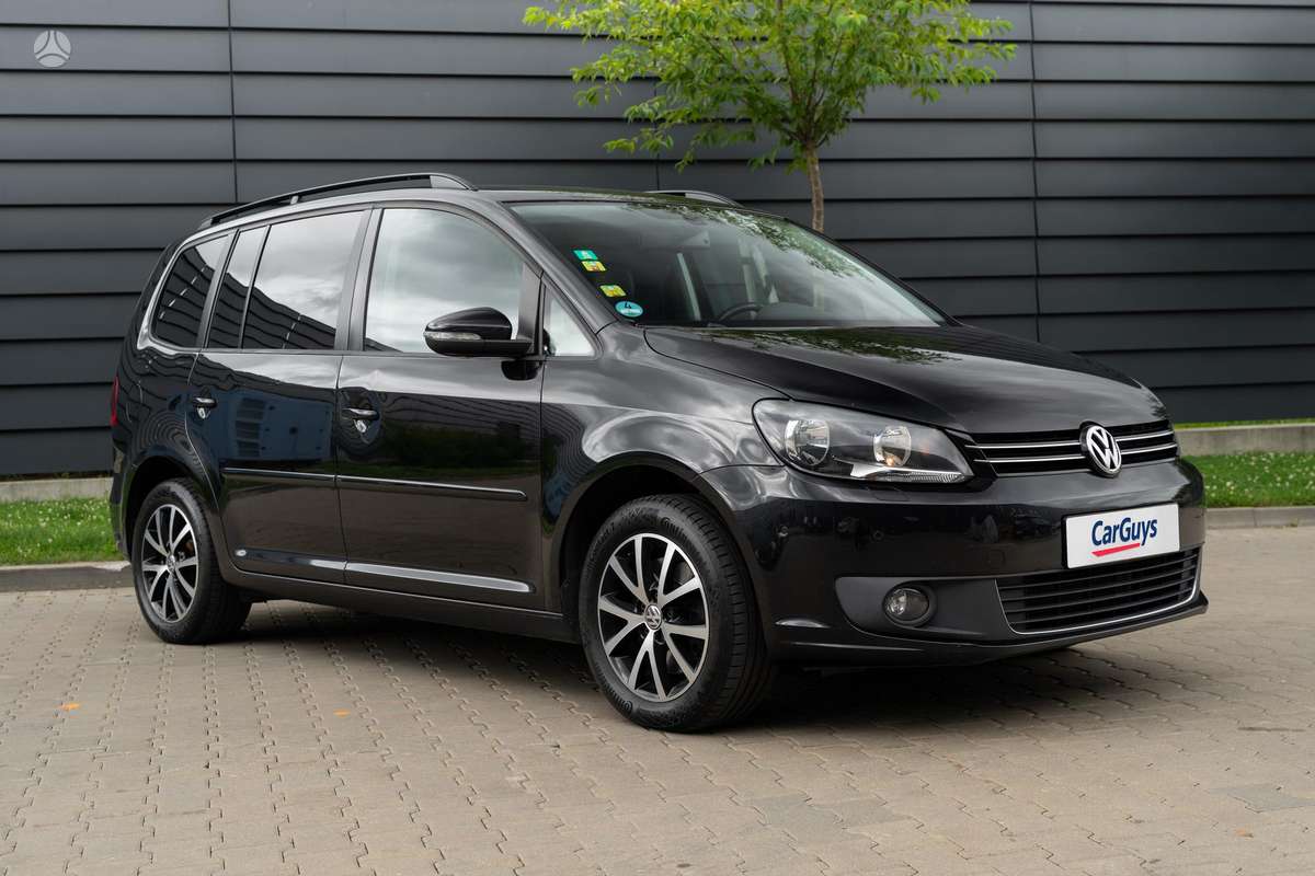 Volkswagen Touran - 1