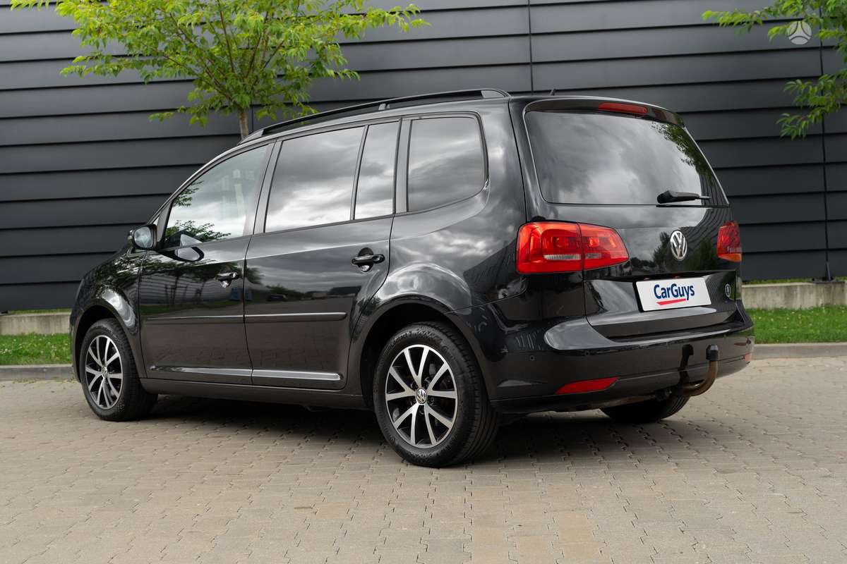 Volkswagen Touran - 5
